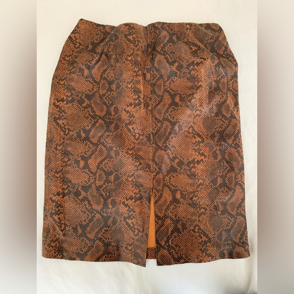 Blank NYC Faux Leather Snakeskin Skirt - Picture 4 of 11